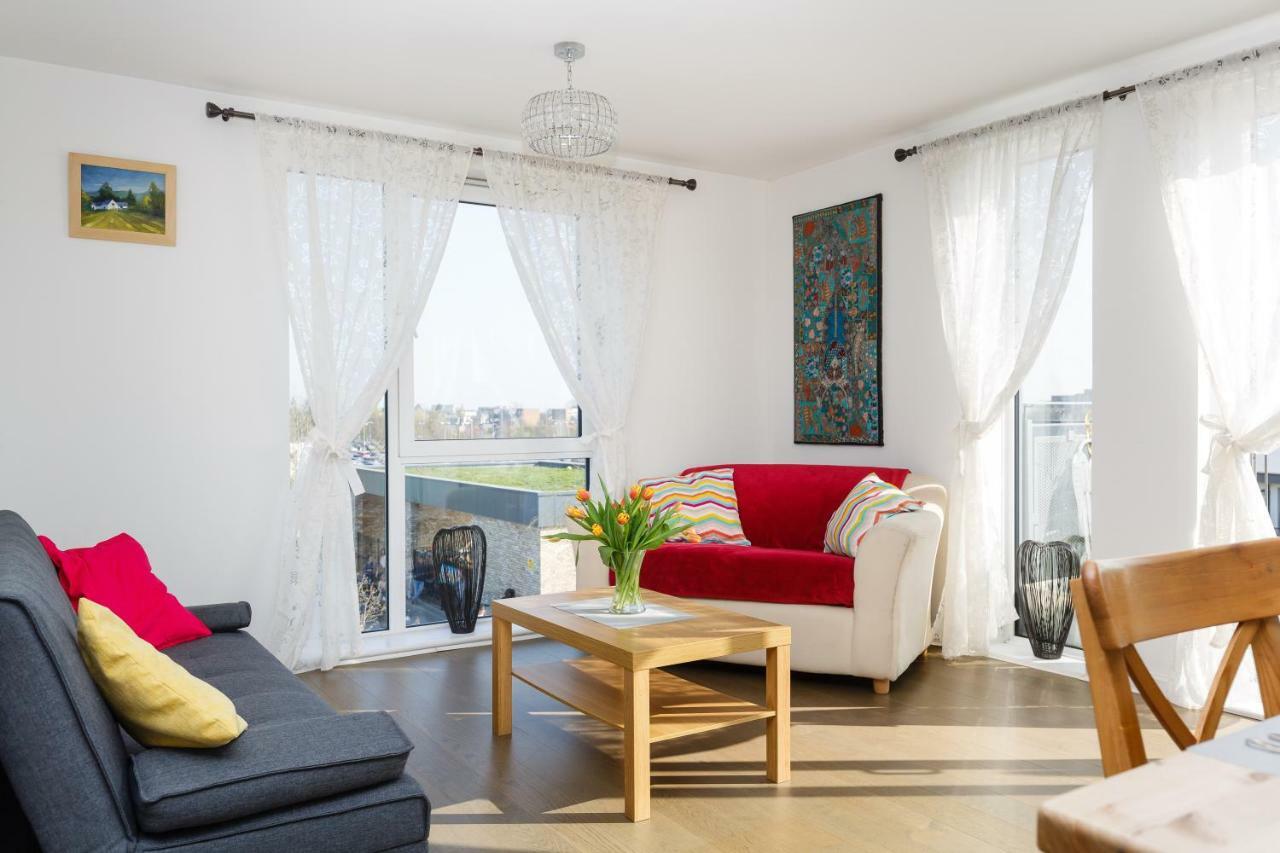 Contemporary Trumpington Apartment With Self Check-In ,Free On-Site Parking, Terrace, Super Fast Wifi & 5 Mins Drive To Papworth & Addenbrookes Hospitals Cambridge  Luaran gambar